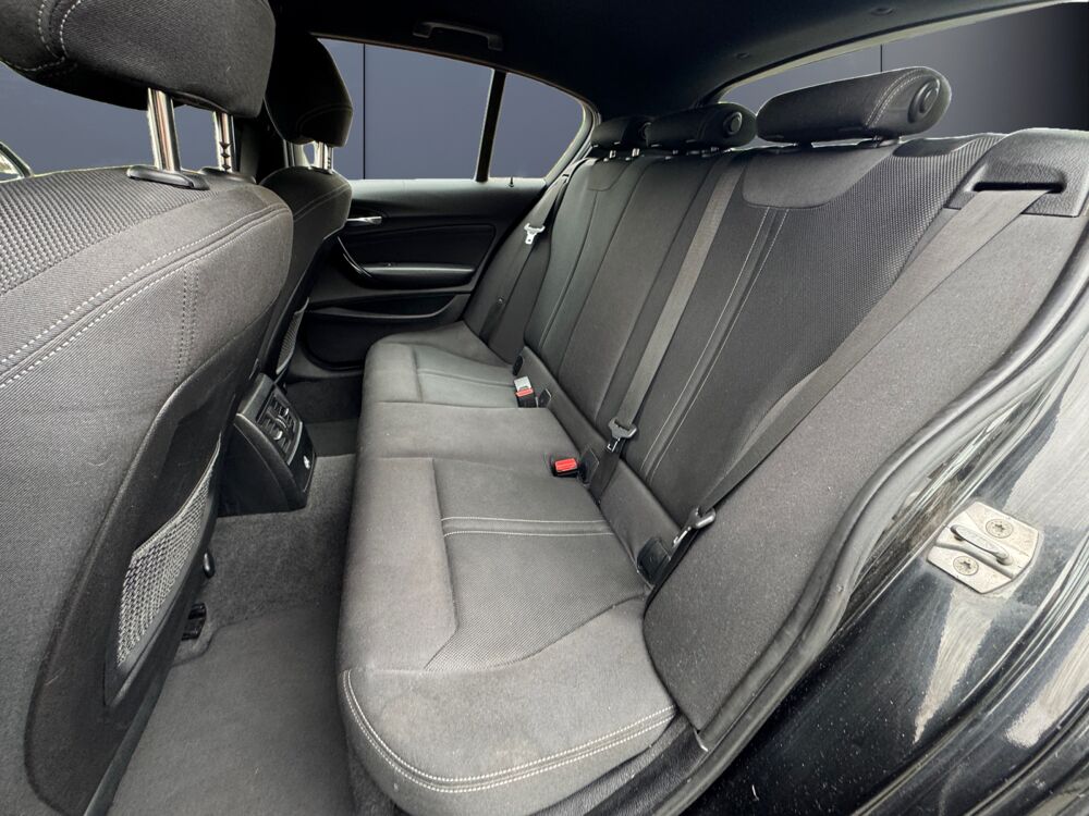 S&eacute;rie 1 116dA 116 ch Sport /Suivi Complet/Cam&eacute;ra/LED/Radars 2018 occasion 59000 Lille