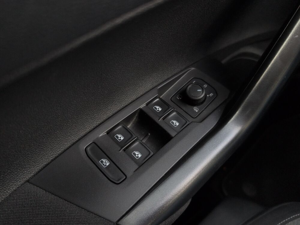 Polo 1.0 TSI 110 ch Life Plus DSG7 /Phares LED/Apple Carplay Andr 2023 occasion 69240 Thizy les Bourgs