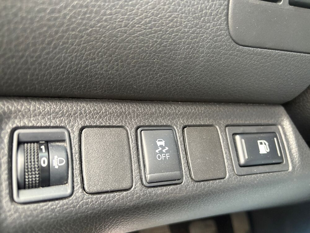 Navara 2.3 Dci 163 ch Acenta Plus 4wd /Attelage/Camera/Pneus neufs 2016 occasion 43120 Monistrol-sur-Loire