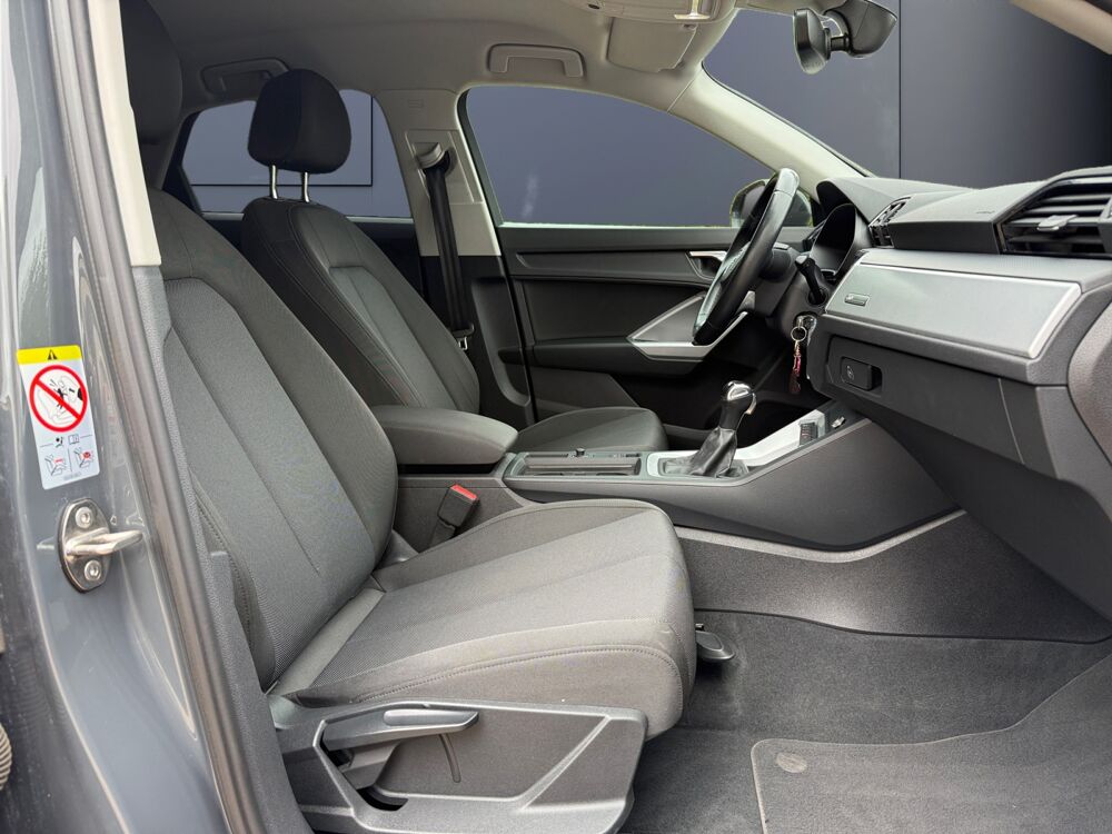 Q3 Sportback 2.0 35 Tdi 150 ch Design S-tronic /Android Auto/Ap 2021 occasion 43000 Le Puy en Velay