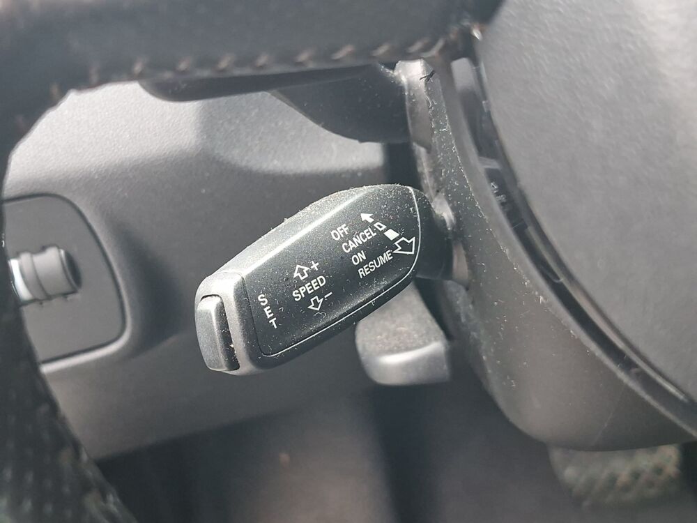 A1 1.6 Tdi 90 ch S-line S-tronic Bva /X&eacute;non Plus / Feux LED / S 2011 occasion 43000 Le Puy-en-Velay