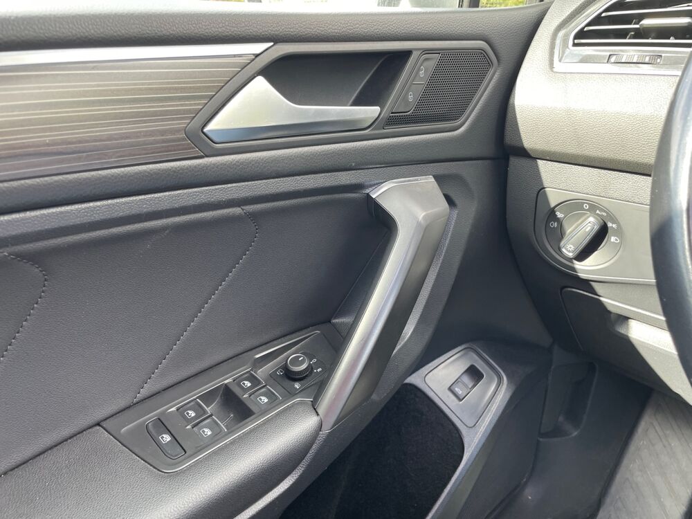 Tiguan Allspace 2.0L Tdi 150 ch &Eacute;l&eacute;gance Exclusive BVA DSG 2021 occasion 22100 Lanvallay