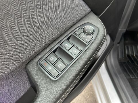 Clio 1.0 Tce 90ch Lutecia /CarPlay/R&eacute;gulateur-Limiteur/Radar AV-A 2021 occasion 18000 Bourges
