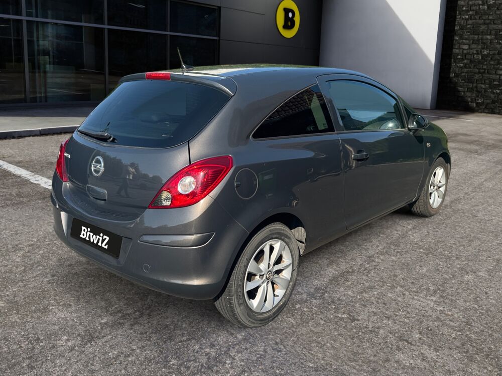 Corsa 1.4 Twinport 100 ch Graphite /Entretien Complet/2&egrave;me Main/Cl 2014 occasion 59000 Lille