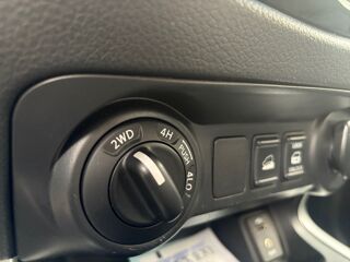 Navara 2.3 Dci 163 ch Acenta Plus 4wd /Attelage/Camera/Pneus neufs 2016 occasion 43120 Monistrol-sur-Loire