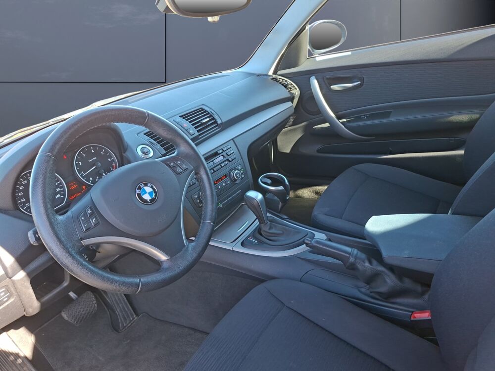 S&eacute;rie 1 1.6 116 I 120 ch Premiere /Suivi complet d'entretien Bmw/Rad 2008 occasion 43000 Le Puy-en-Velay