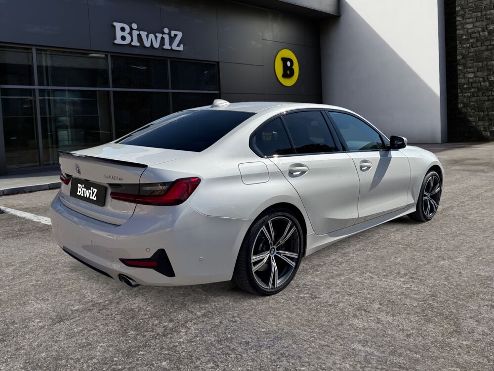 S&eacute;rie 3 330e 292 ch Edition Sport BVA8 /CarPlay/Cam&eacute;ra 360/Si&egrave;ge cha 2021 occasion 13300 Salon de Provence