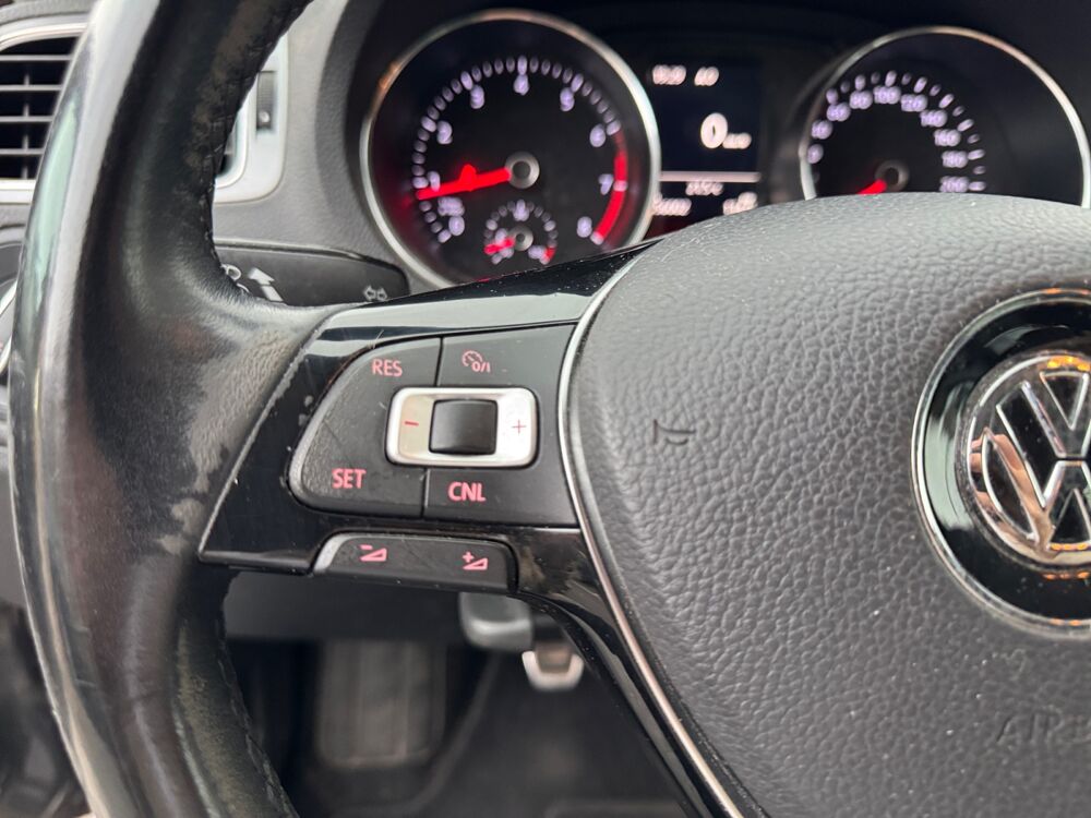 Polo 1.0 60 ch Allstar /Suivi Complet/2e Main/Carplay/GPS/Pack De 2016 occasion 59000 Lille