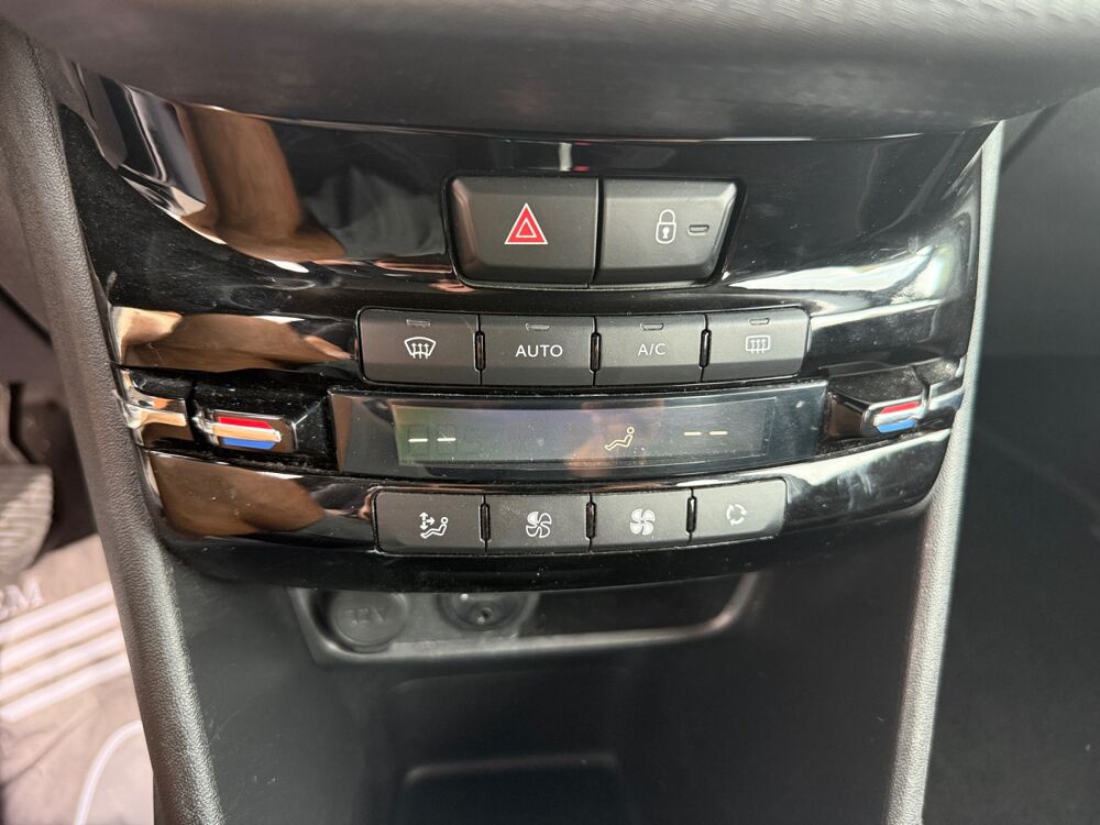 208 1.6 Bluehdi 100 ch Allure Business Phase 1 /Carplay/android 2017 occasion 14000 Caen