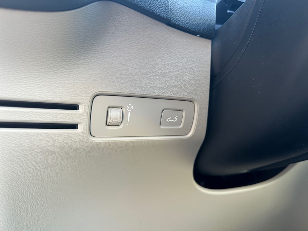 XC40 2.0 D3 150 Momentum 2wd Geartronic Bva /Cam&eacute;ra/r&eacute;gulateur/Si 2019 occasion 14100 Lisieux