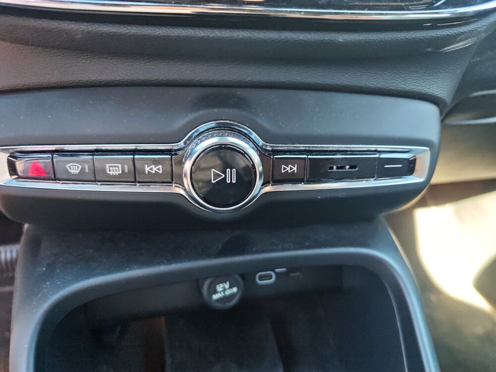XC40 2.0 B3 B 177h 165ch Mhev Hybrid Start 2wd Dct Bva /Boite aut 2023 occasion 34000 Montpellier
