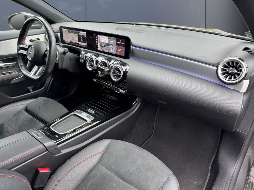 Classe A 180 136 ch AMG Line 7G-DCT /Suivi/LED Ambiance/Si&egrave;ges/Volant 2023 occasion 59000 Lille
