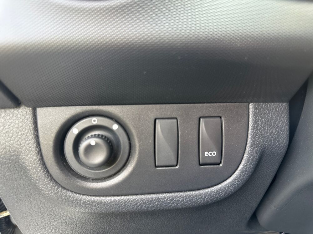 Logan Mcv 0.9 Tce 90 ch Laureate /Carplay/Climatisation/Direction 2015 occasion 91410 Dourdan