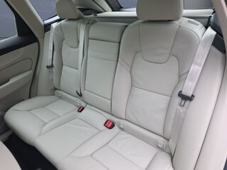 XC60 T6 Recharge 253 + 87 ch Business Executive Awd Geartronic PH 2021 occasion 34500 B&eacute;ziers
