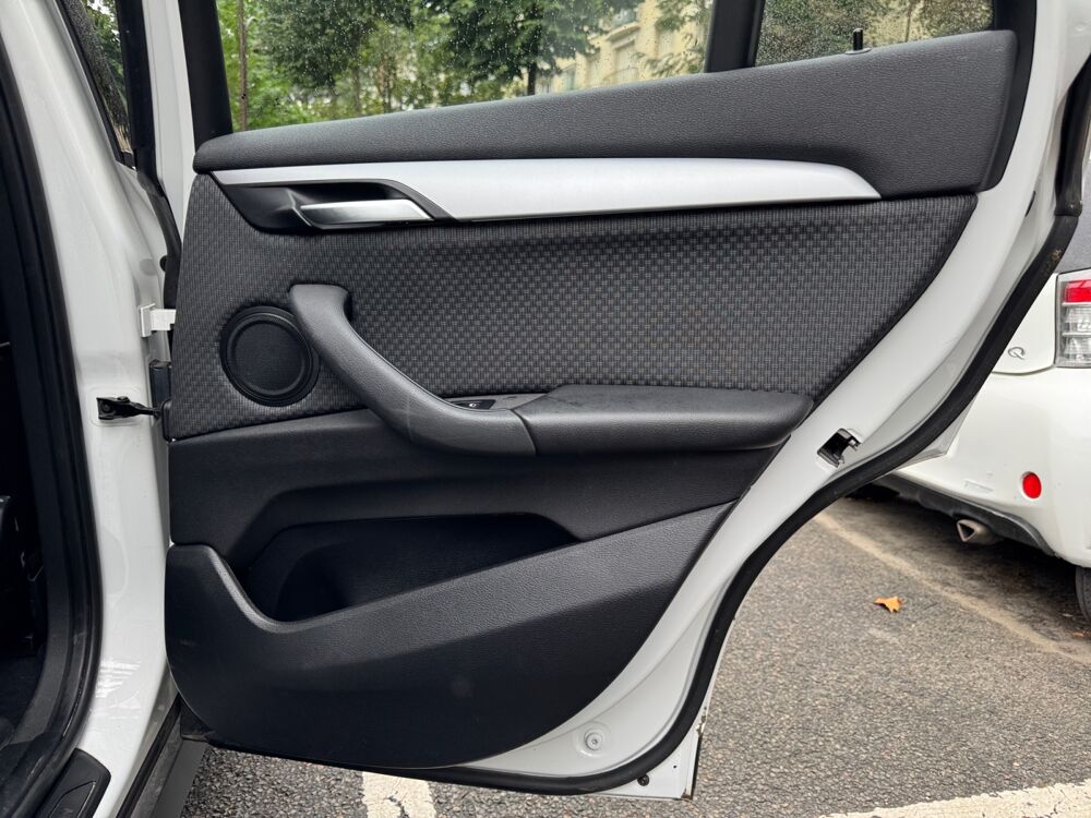 X1 xDrive25e Lounge 220 ch BVA6 /Suivie D'Entretien/Coffre &Eacute;lec 2021 occasion 92000 Nanterre