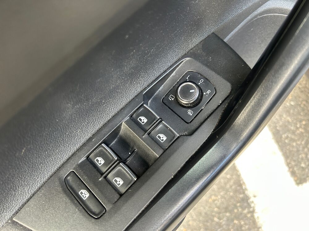 Polo 1.6 TDI 95 ch R-Line DSG7 /Toit ouvrant/Si&egrave;ges chauffants/Ca 2018 occasion 94600 Choisy-le-Roi