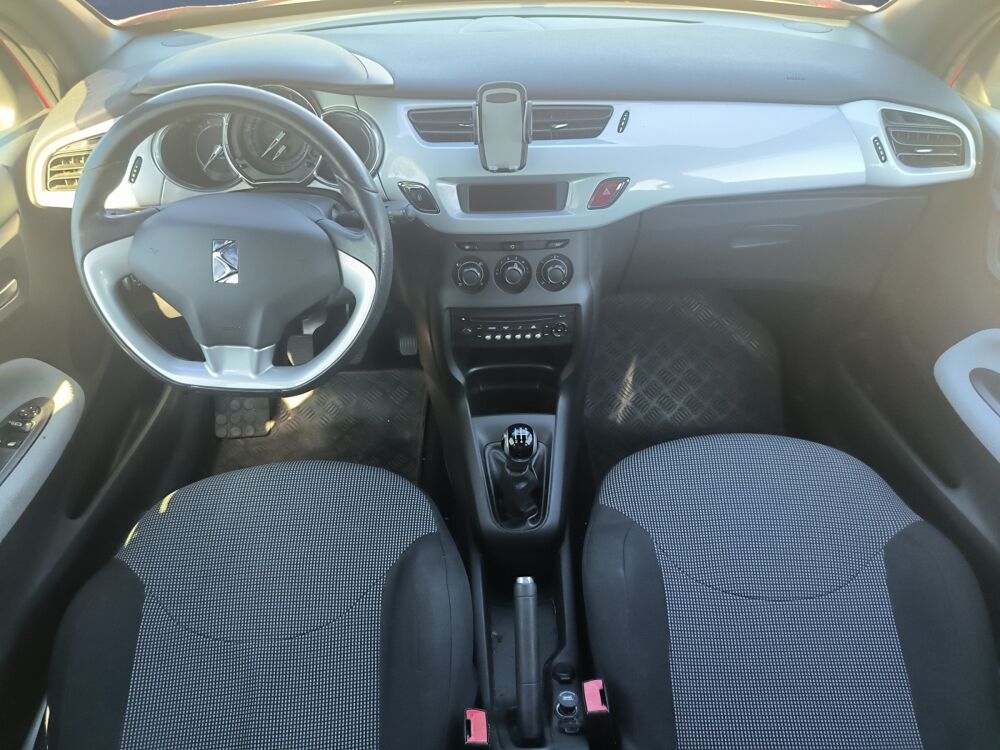DS3 So Chic 1.2 Vti 82 ch /Suivi d'entretien (Citro&euml;n), distribu 2014 occasion 31470 FONTENILLES