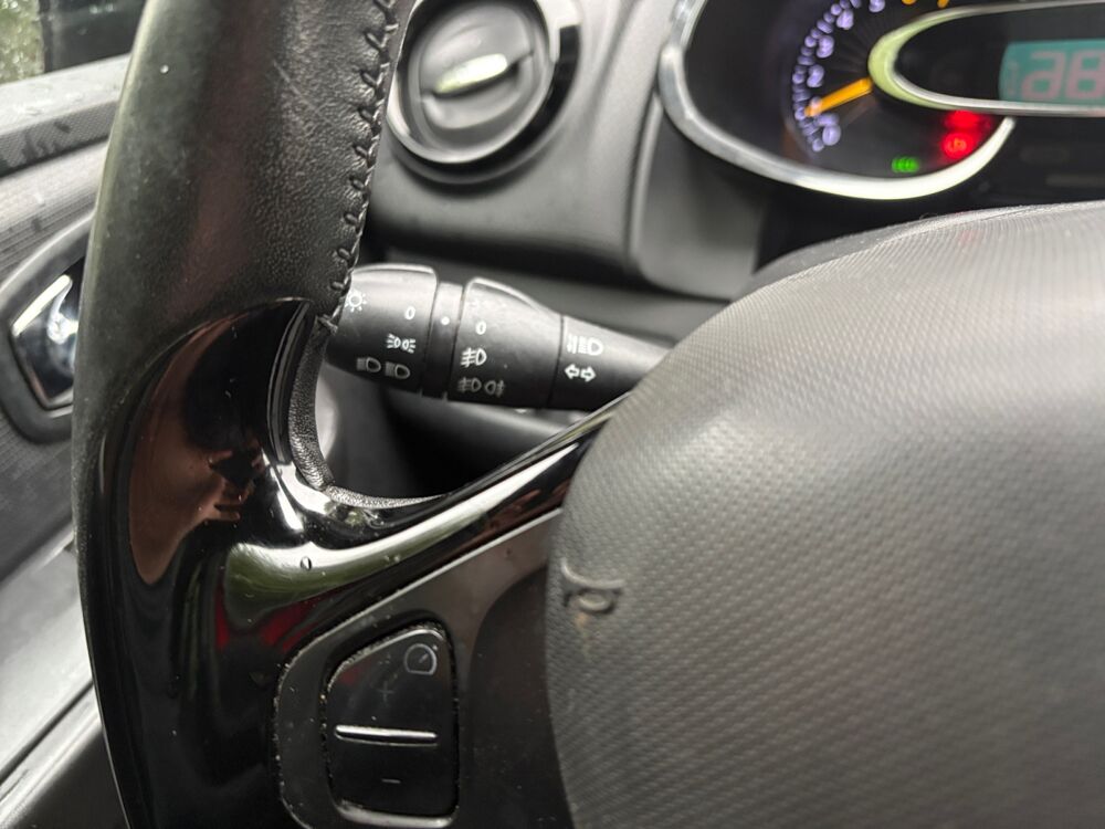 Clio 0.9 Tce 90 ch Energy Zen eco&sup2; /Moteur &agrave; cha&icirc;ne 2015 occasion 34000 Montpellier