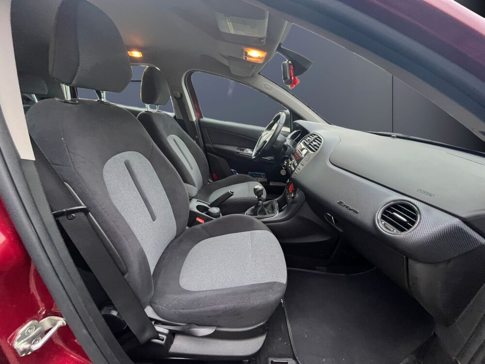 Bravo 1.4 T-jet 120 Elegance /1er Main/Clim auto/R&eacute;gulateur de vit 2008 occasion 74200 Thonon-les-Bains