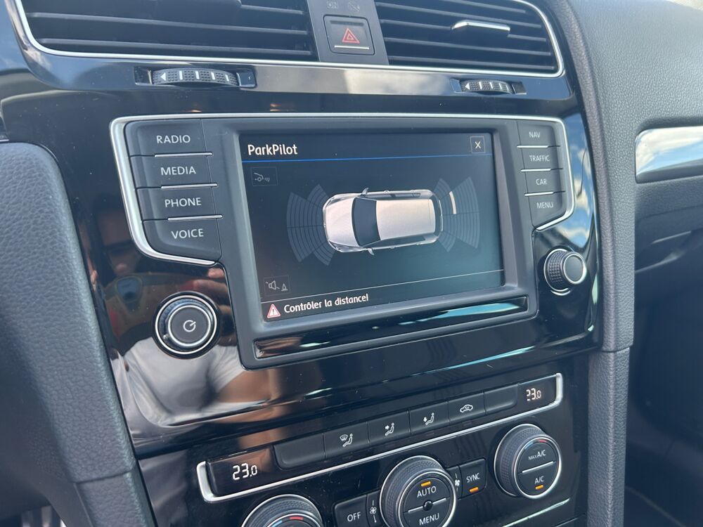 Golf 1.2 TSI 110ch Bluemotion Allstar /CarPlay/Cam&eacute;ra AR/Capteur 2016 occasion 18000 Bourges
