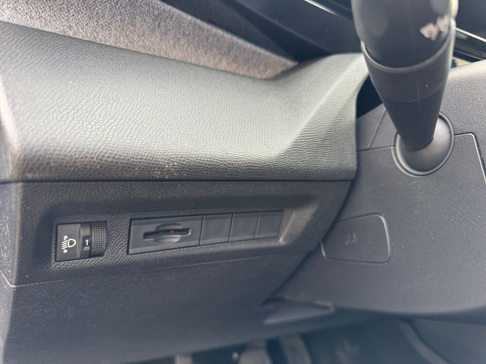 308 1.2 130 ch Allure Pack /Suivi Complet/Cam&eacute;ra/Carplay/LED Amb 2022 occasion 59000 Lille