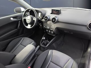 A1 2.0 Tdi 143 ch Ambition /Si&egrave;ges chauffants/ Bluetooth/ R&eacute;gul 2013 occasion 63500 Issoire