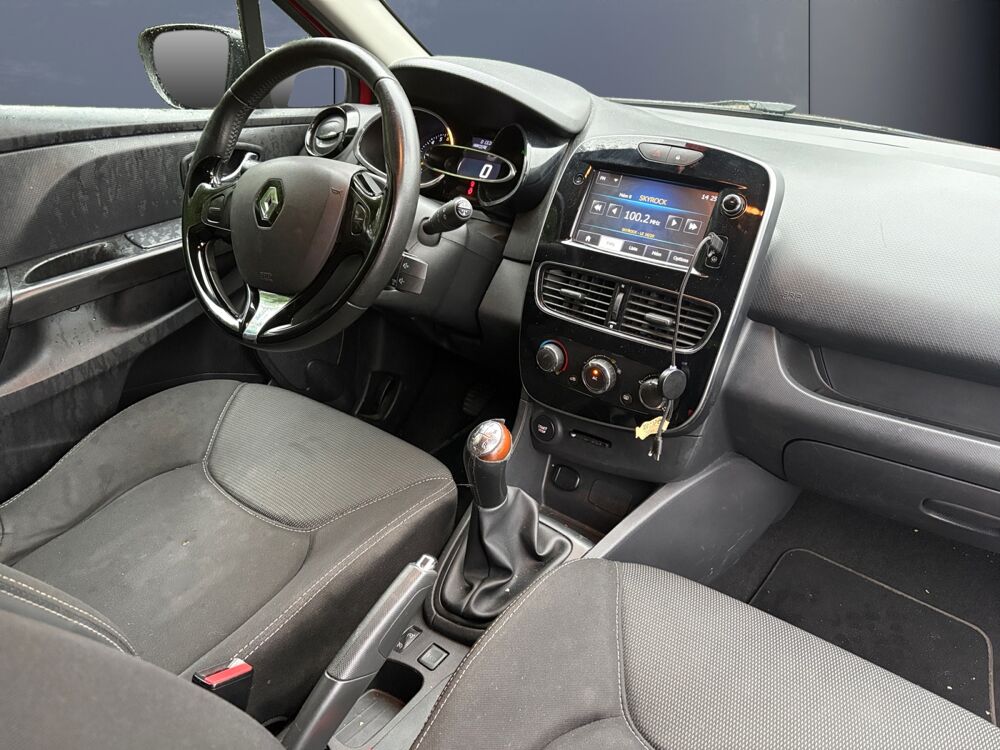 Clio 0.9 Tce 90 ch Energy Zen eco&sup2; /Moteur &agrave; cha&icirc;ne 2015 occasion 34000 Montpellier