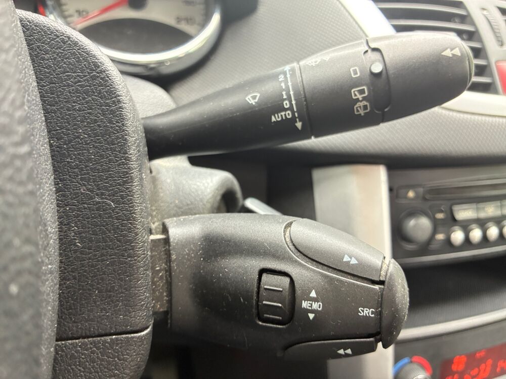 207 1.6 Vti 120 ch Premium /Radar de recul/Radio CD/Vitres avant 2010 occasion 19000 TULLE