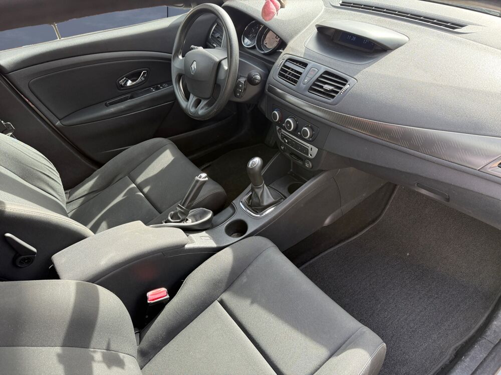 M&eacute;gane 1.5 Dci 90 Authentique 2013 occasion 43200 Yssingeaux