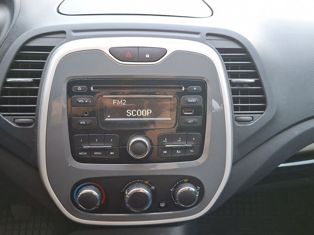 Captur 0.9 Tce 90 ch Energy Life 2014 occasion 43000 Le Puy-en-Velay