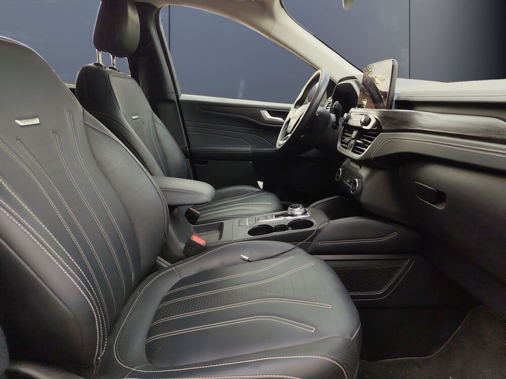 Kuga 2.5 Duratec 225 150ch Hybrid Phev 14.4kwh Titanium 4x2 Bva 2021 occasion 12850 Rodez