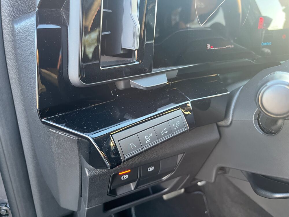 Austral 1.2 E-tech 200h 130 ch Full-hybrid Hybrid 1.7kwh Techno Espr 2023 occasion 49100 Angers