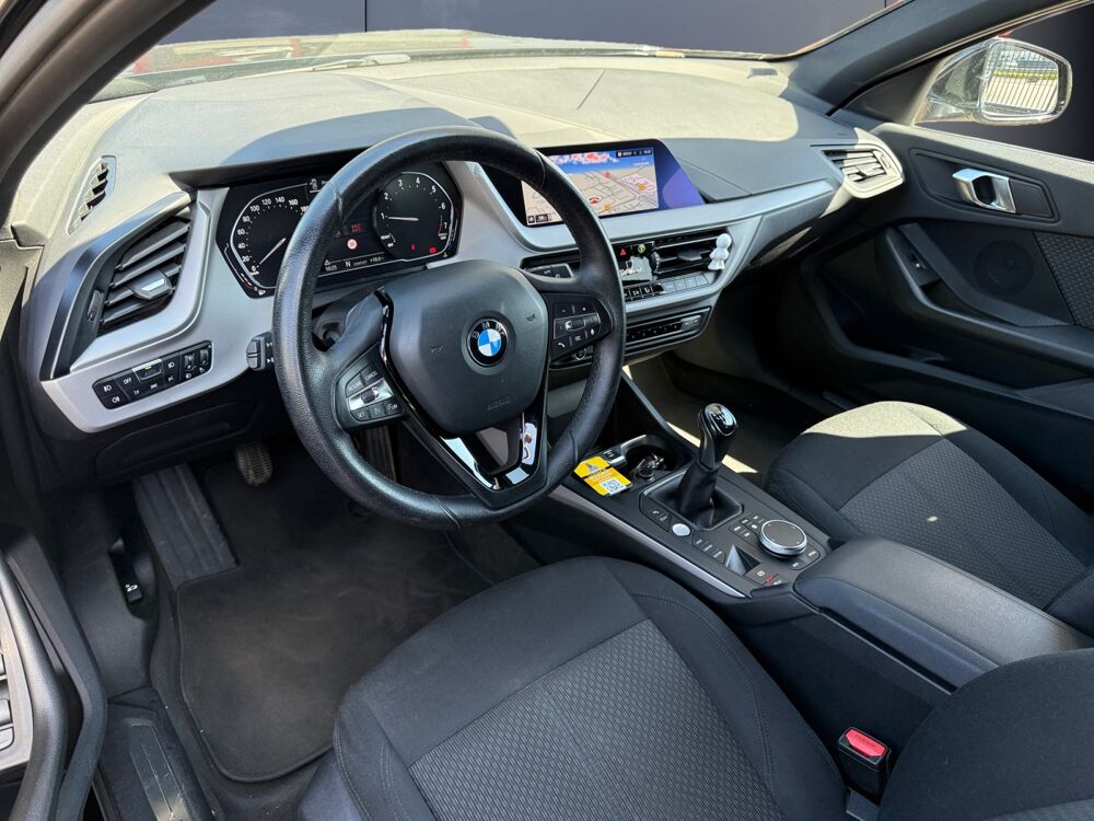 S&eacute;rie 1 116i 109 ch Business Design /CarPlay/Cam&eacute;ra/Suivi Bmw 2021 occasion 44000 Nantes