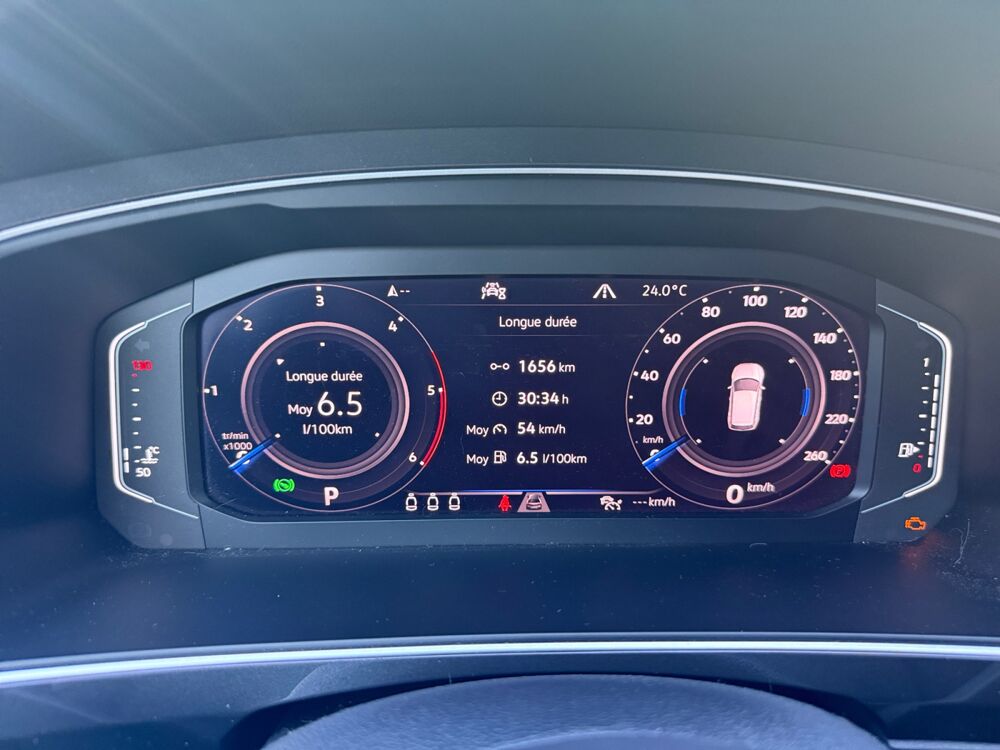 Tiguan 2.0 Tdi 150 ch R-Line Dsg 7 Bva /Crochet d'atelage/ Toit Pan 2019 occasion 14400 Bayeux