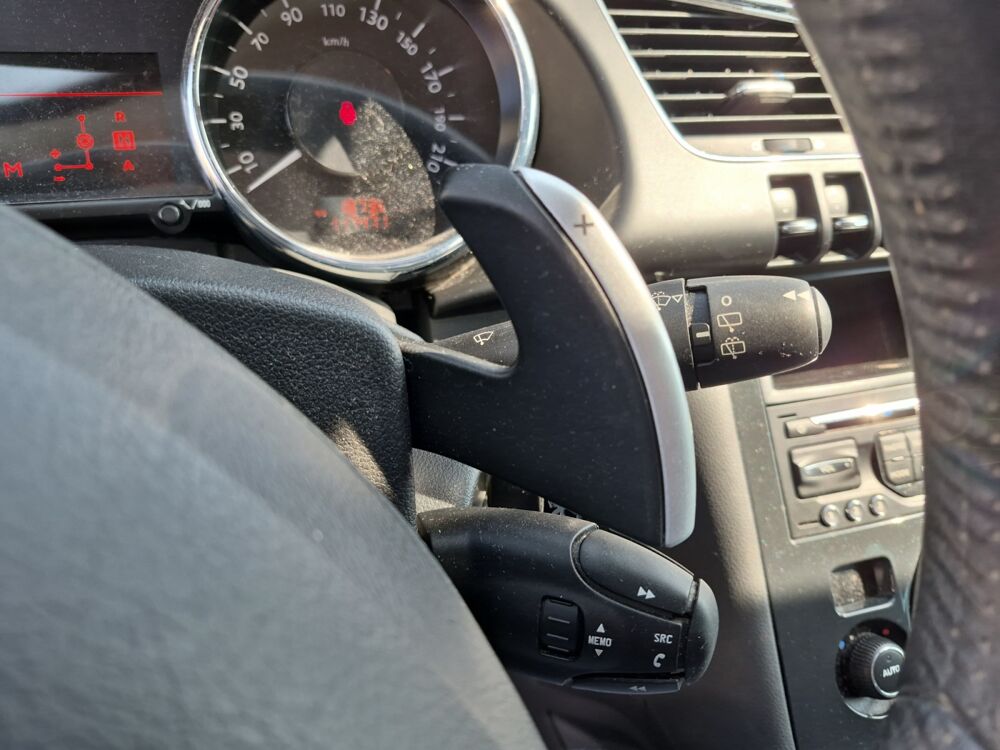 3008 1.6 Hdi 110 ch Premium Pack Bmp /1ere Main/Toit panoramique 2011 occasion 41000 Blois