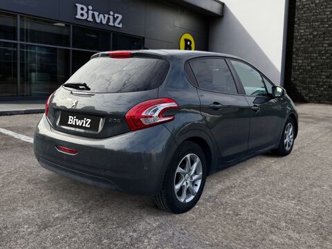 208 1.2 Vti 82 ch Style /Distribution neuve/Entretien complet 2014 occasion 77450 Montry