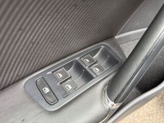 Golf 2.0 Tsi 300 ch Bluemotion R 4motion Dsg6 /CarPlay/Toit Ouvra 2014 occasion 44800 Saint-Herblain