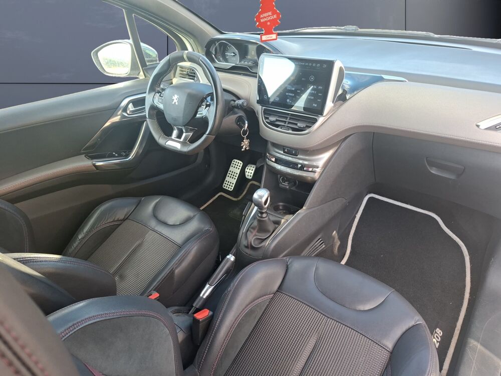 208 Generation-i 1.6 Thp 155 ch Xy /Carplay/Toit panoramique/Ess 2014 occasion 43000 Le Puy-en-Velay