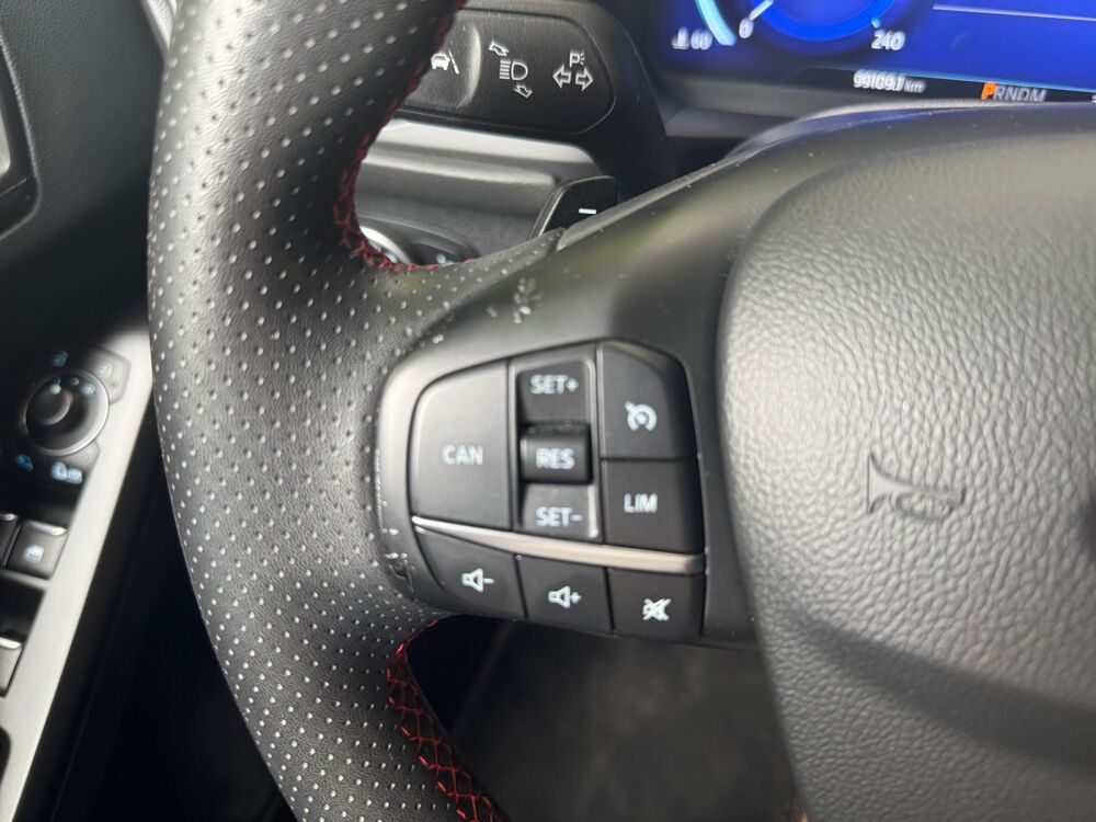 Focus SW 1.5 Tdci 120 ch St line /Suivi Entretien Complet/Carplay/ 2021 occasion 14100 Lisieux