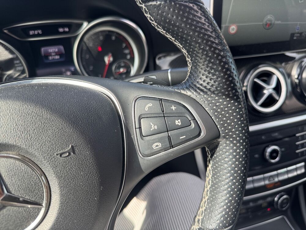 Classe GLA 180 122 ch Sport Edition /Toit Ouvrant/Carnet Mercedes/Si&egrave;ge 2019 occasion 59000 Lille