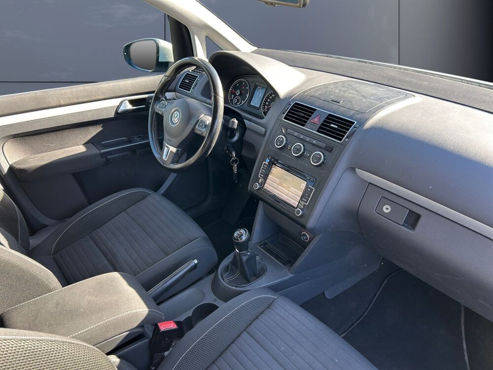 Touran 1.6 TDI 105 ch Cup /2&egrave;me main/Suivi Volkswagen/Radar de recu 2014 occasion 94600 Choisy-le-Roi