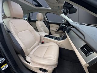 XF 3.0 D 300 ch Portfolio Bva /Suivi Complet/Toit Ouvrant/Pack 2016 occasion 59000 Lille