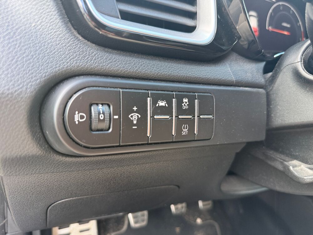 Ceed Sw 1.6 Crdi 136 ch Gt Line Isg BVM6 /Toit Ouvrant Panoramiqu 2021 occasion 14400 Bayeux