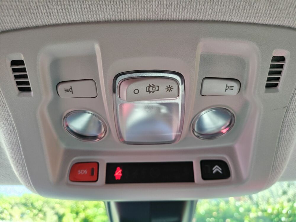 C3 1.2 Puretech 82 ch Elle /Andro&iuml;d auto / Carplay 2019 occasion 24400 Mussidan