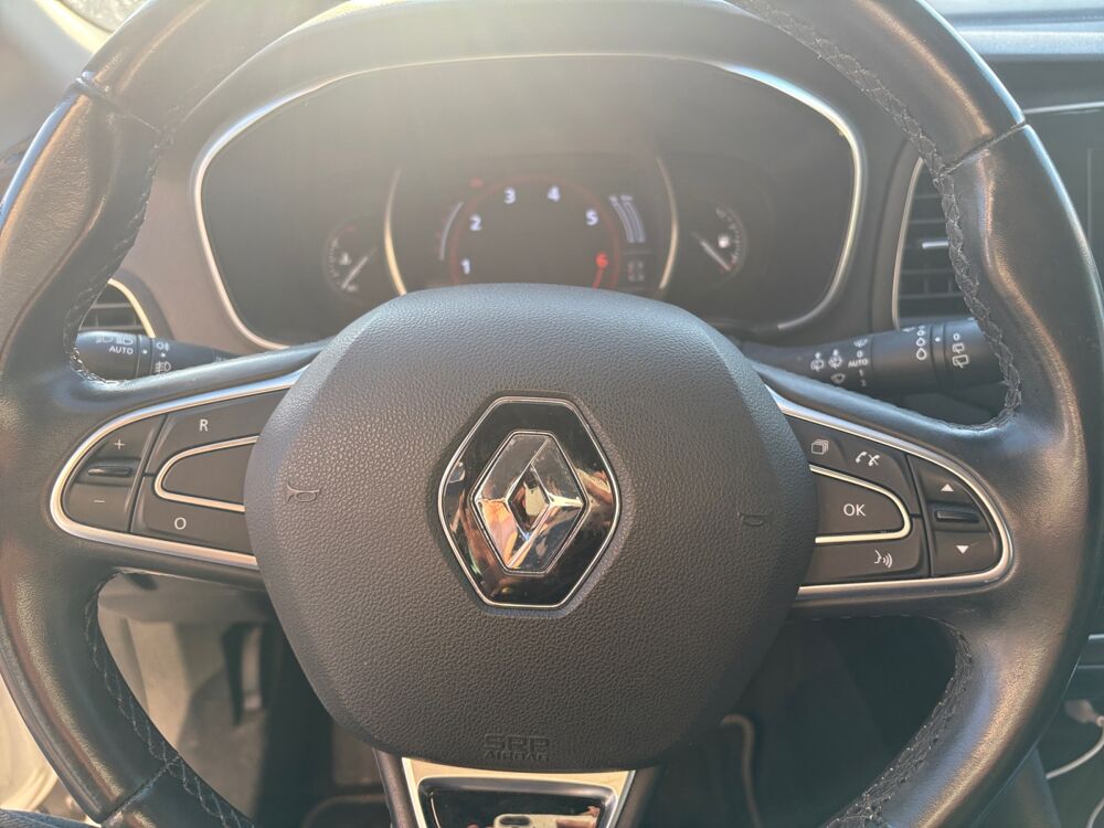 M&eacute;gane 1.2 Tce 130 ch Energy Intens Edc /Camera/Carplay 2018 occasion 43120 Monistrol-sur-Loire