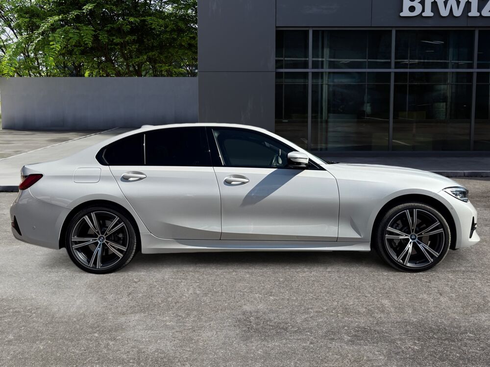 S&eacute;rie 3 330e 292 ch Edition Sport BVA8 /CarPlay/Cam&eacute;ra 360/Si&egrave;ge cha 2021 occasion 13300 Salon de Provence