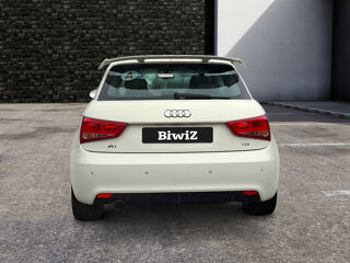 A1 1.6 Tdi 90 ch S-line S-tronic Bva /X&eacute;non Plus / Feux LED / S 2011 occasion 43000 Le Puy-en-Velay