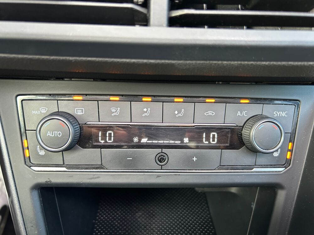 Polo 1.6 TDI 95 ch R-Line DSG7 /Toit ouvrant/Si&egrave;ges chauffants/Ca 2018 occasion 94600 Choisy-le-Roi