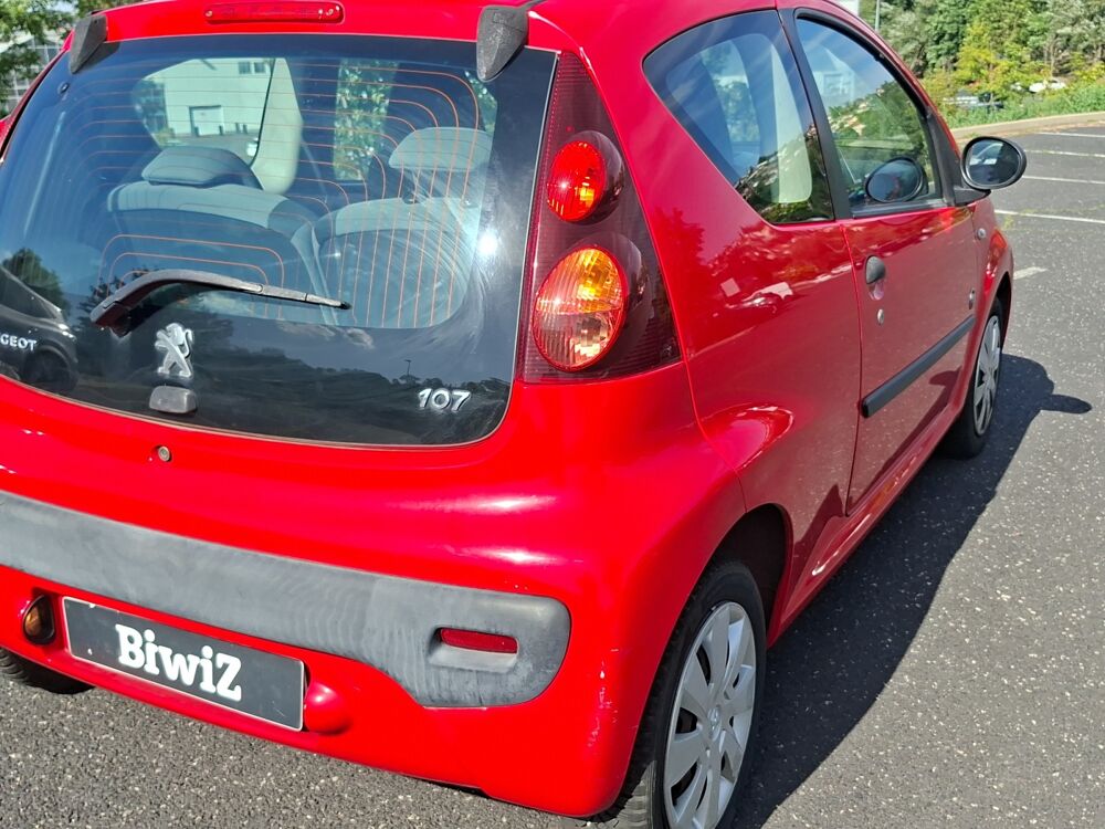 107 1.0 70 ch Serie-64 /Entretien complet 2014 occasion 43000 Le Puy-en-Velay