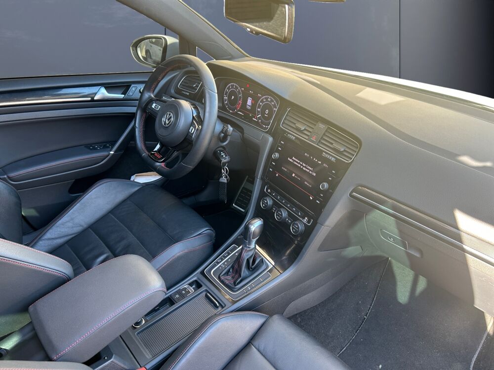 Golf 7 GTI Performance 2.0 230 ch DSG6 /Toit ouvrant/CarPlay/Si&egrave;g 2013 occasion 94600 Choisy-le-Roi
